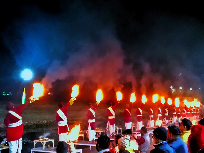 Ganga Arti at rishikesh Uttrakhand,
Ganga Arti Triveni Ghat Uttrakhand